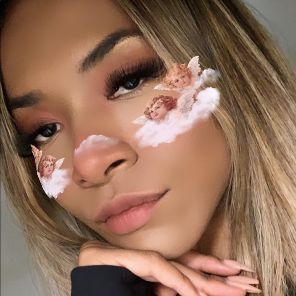 Meet your Posher, Alexis - Picture 1 of 1